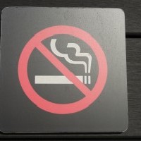 受動喫煙法案厚労省案を自民党認めず 改めて考えたいタバコの害について